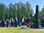 Делегация Финляндского округа почтила память погибших в годы Великой Отечественной войны