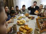 Многодетным семьям Санкт-Петербурга в 2013 году предоставляется право на получение ежемесячной денежной выплаты