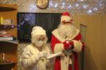 В предновогодние дни у Деда Мороза много работы: нужно успеть поздравить много детишек из Финляндского округа!