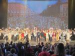 Праздничным концертом в БКЗ «Октябрьский» жители отметили 80-летие полного освобождения Ленинграда от фашистской блокады